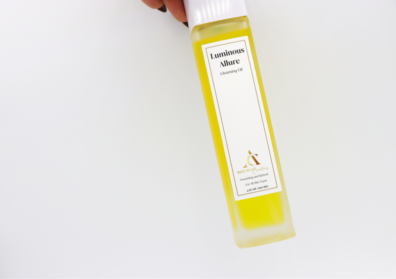 Luminous Allure Cleansing Oil